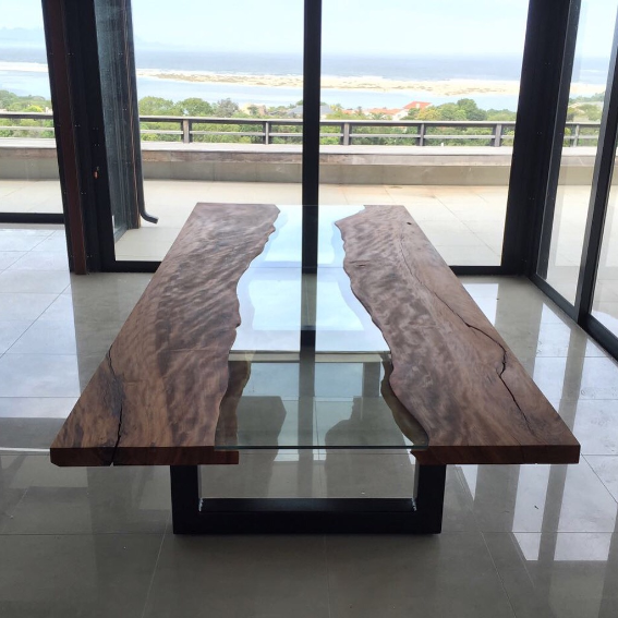 Matumi Dining Table